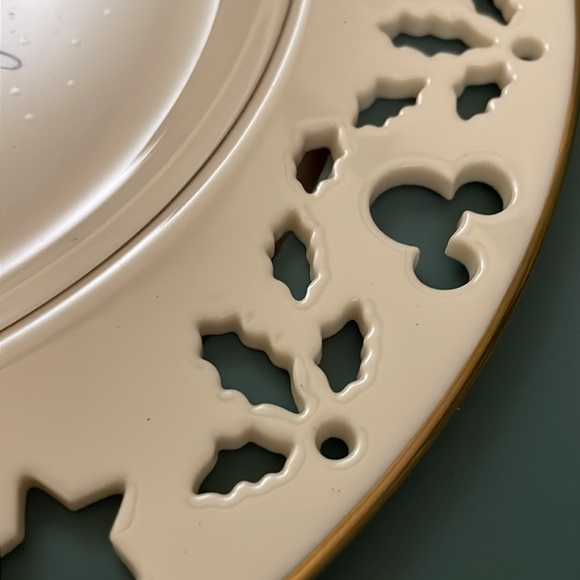 Lenox Disney Christmas Plate